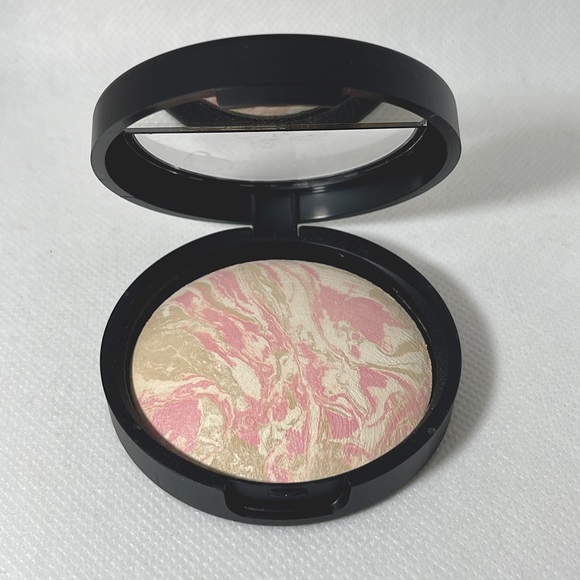 Laura Geller Porcelain Balance N Brighten 9g - Picture 2 of 2